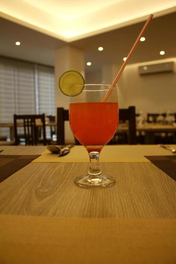 Priyo Nibash Stylish Residential Hotel Dhaka Buitenkant foto