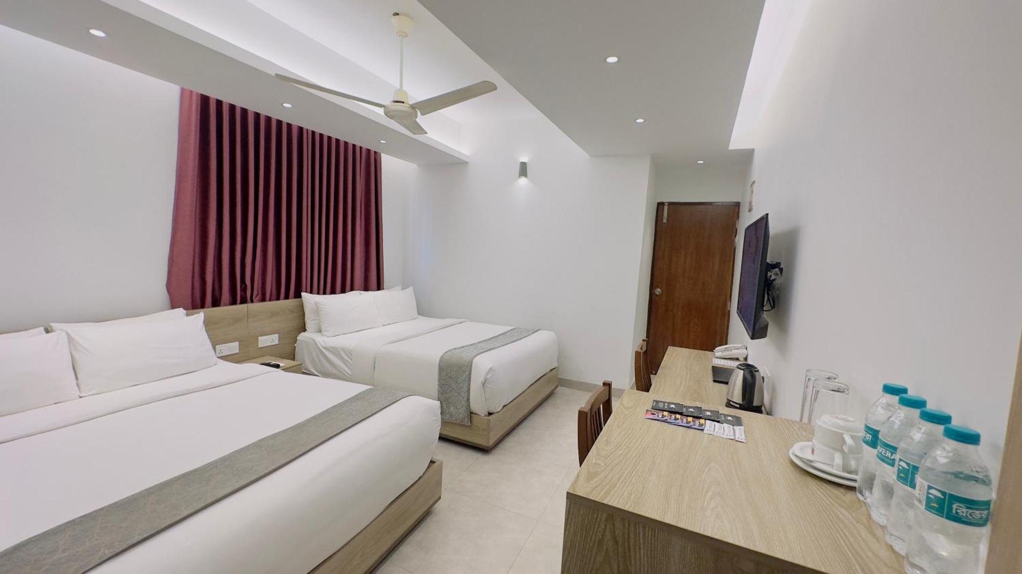Priyo Nibash Stylish Residential Hotel Dhaka Buitenkant foto