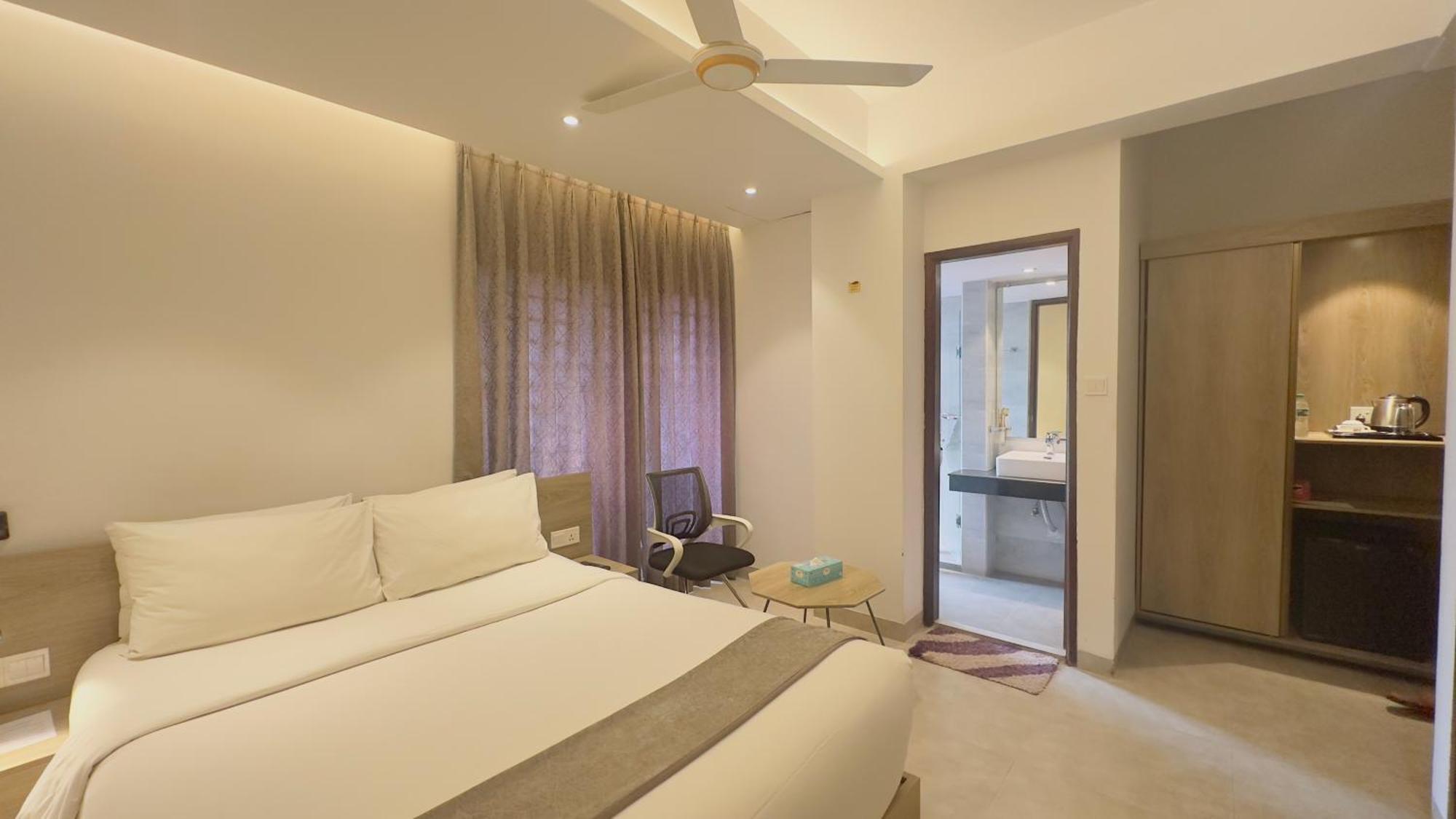 Priyo Nibash Stylish Residential Hotel Dhaka Buitenkant foto